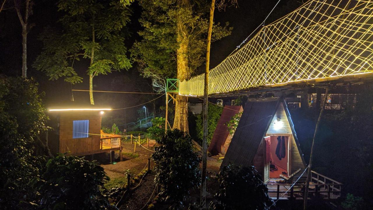 Penginapan Segitiga 2 Bandung Exterior foto